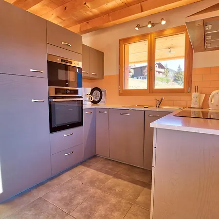 Typique, 4 Chambres, Vue Montagne, Wifi, Parking - Fr-1-505-66 Chalet Notre-Dame-de-Bellecombe